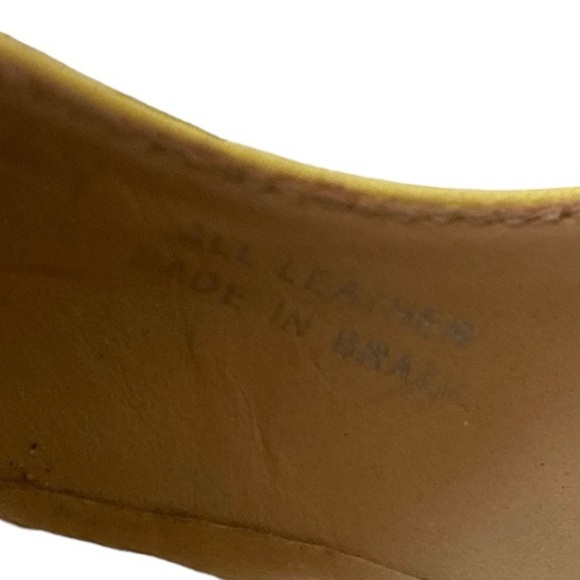 BCBG MaxAria Color cream and yellow pointy toe pump Leather All Leather Sz 6 1/2 - Picture 13 of 13